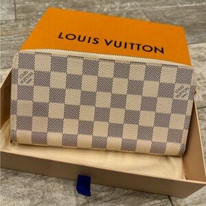 D Azur Zip Wallet